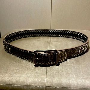 Belt with crystals